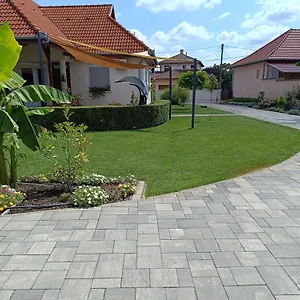 https://nemeti-apartmanhaz.hotels-hajduszoboszlo-hungary.com
